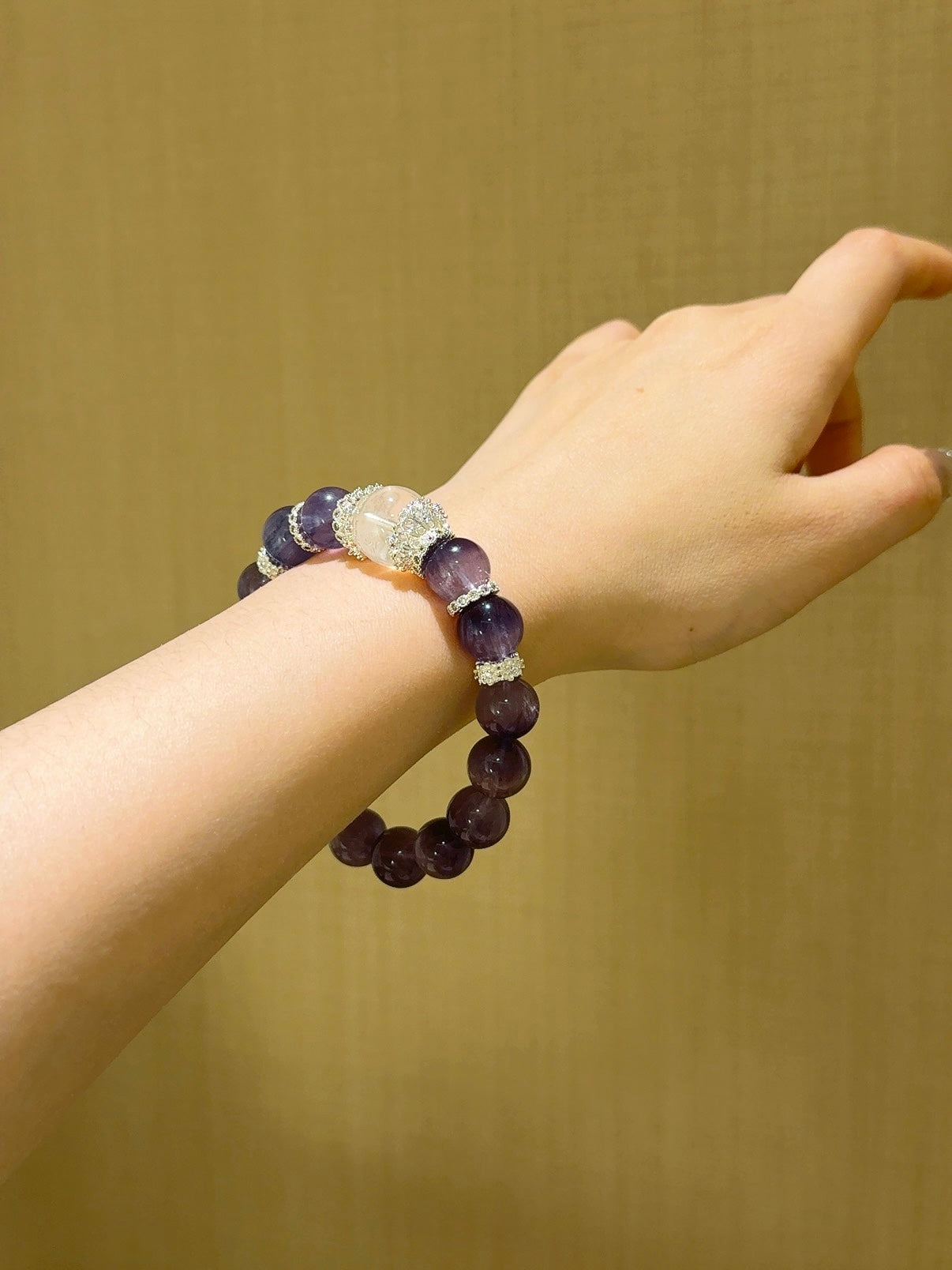 ▫️▪️ Brushed fluorite white ghost bracelet
